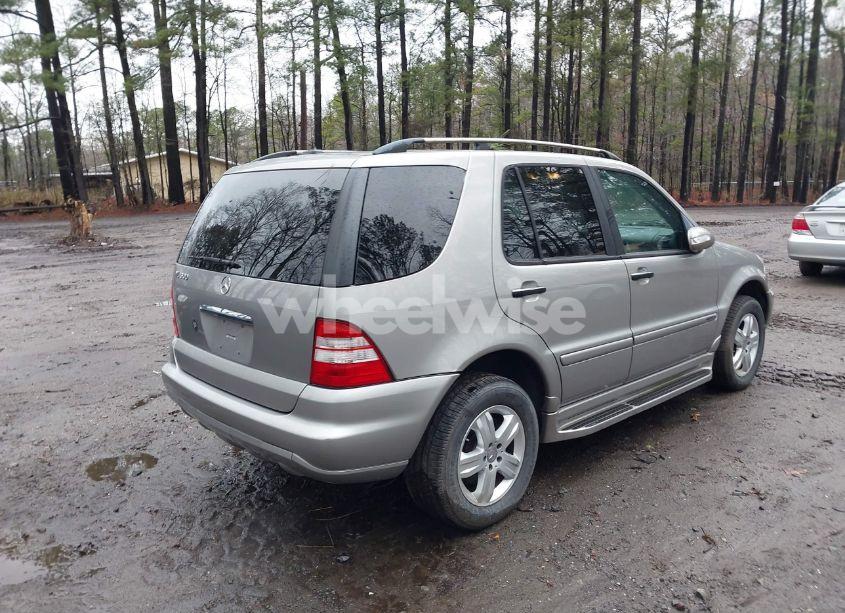 Photo 4 of 2005 Mercedes-benz Ml 500 4MATIC (VIN 4JGAB75E45A561813)