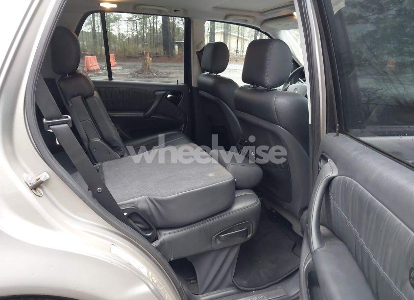 Photo 8 of 2005 Mercedes-benz Ml 500 4MATIC (VIN 4JGAB75E45A561813)