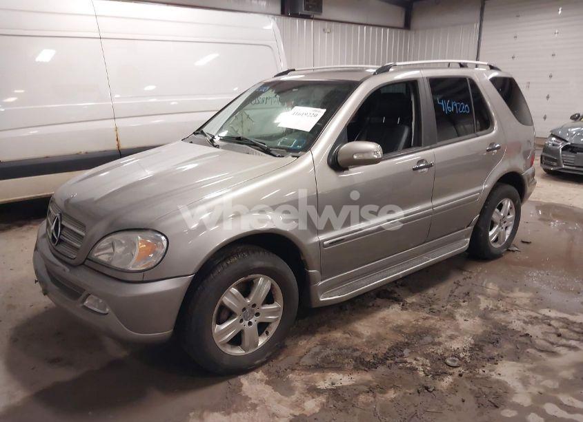 Photo 2 of 2005 Mercedes-benz Ml 500 4MATIC (VIN 4JGAB75E65A543619)