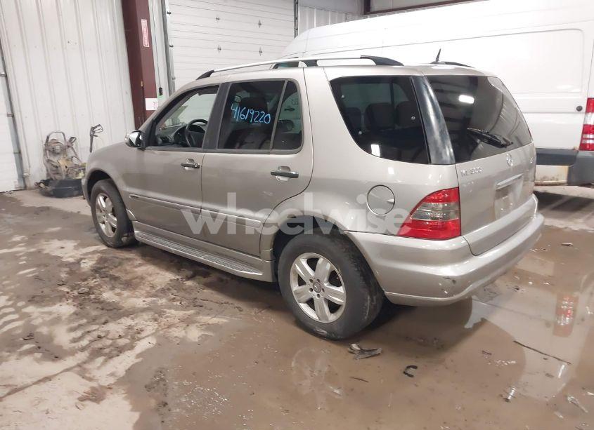 Photo 3 of 2005 Mercedes-benz Ml 500 4MATIC (VIN 4JGAB75E65A543619)