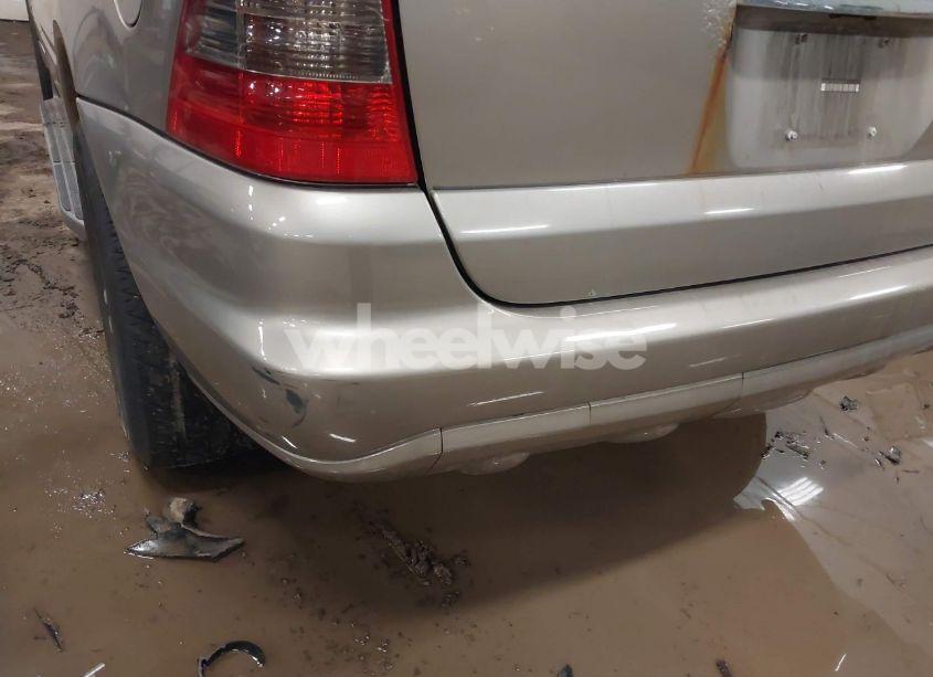 Photo 6 of 2005 Mercedes-benz Ml 500 4MATIC (VIN 4JGAB75E65A543619)