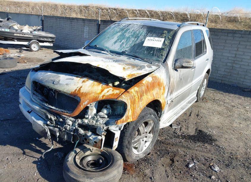 Photo 6 of 2005 Mercedes-benz Ml 500 4MATIC (VIN 4JGAB75E75A528370)