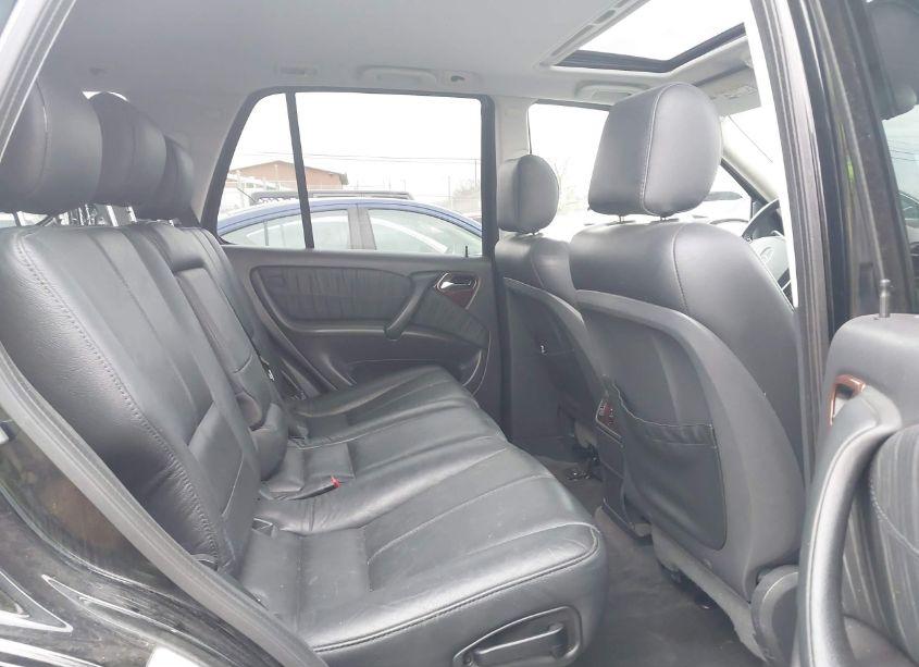 Photo 8 of 2005 Mercedes-benz Ml 500 4MATIC (VIN 4JGAB75E75A562549)