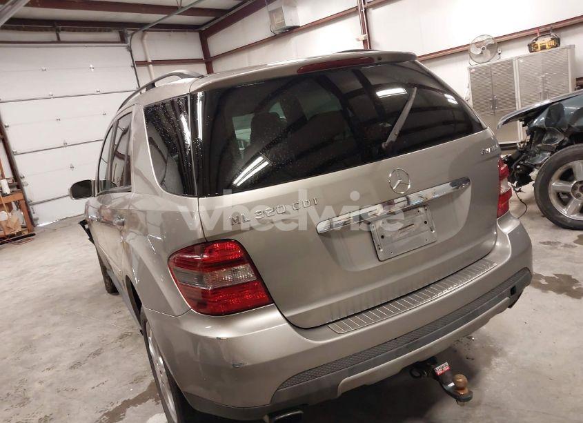 Photo 3 of 2008 Mercedes-benz Ml 320 CDI 4MATIC (VIN 4JGBB22E18A402764)