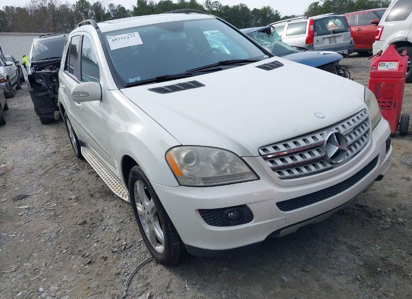 2008 Mercedes-benz Ml 320 CDI 4MATIC (VIN 4JGBB22E98A320670) main photo