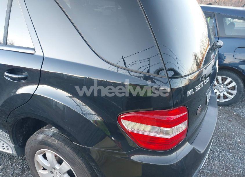 Photo 3 of 2007 Mercedes-benz Ml 320 CDI 4MATIC (VIN 4JGBB22EX7A213920)