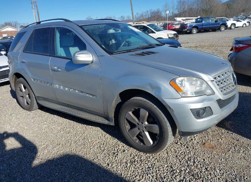 2009 Mercedes-benz Ml 350 (VIN 4JGBB56E49A528470) main photo
