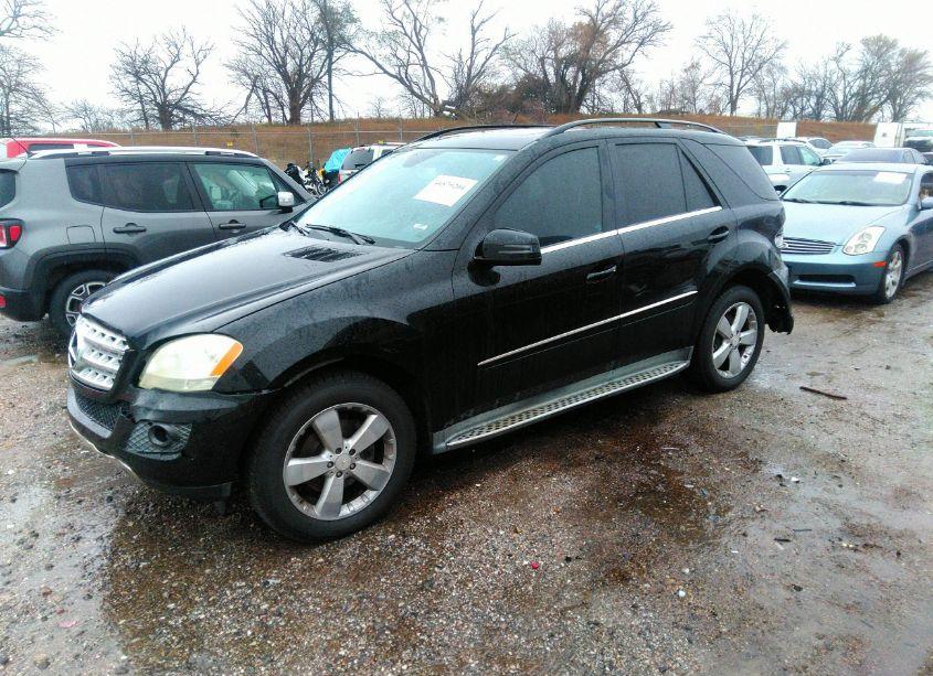 Photo 2 of 2011 Mercedes-benz Ml 350 (VIN 4JGBB5GB1BA672570)
