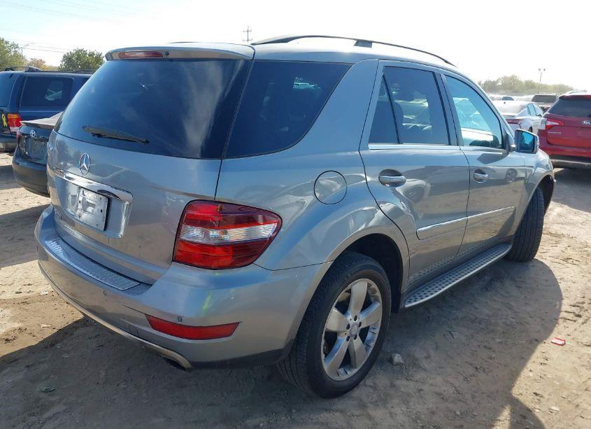 Photo 4 of 2011 Mercedes-benz Ml 350 (VIN 4JGBB5GB4BA738836)