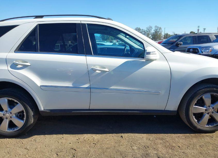 Photo 13 of 2011 Mercedes-benz Ml 350 (VIN 4JGBB5GB7BA710528)