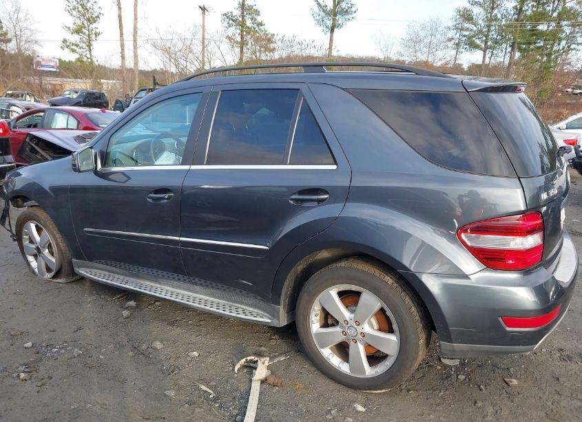 Photo 14 of 2011 Mercedes-benz Ml 350 (VIN 4JGBB5GBXBA676987)