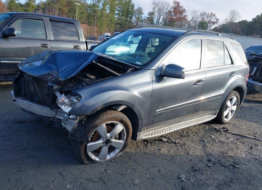 Photo 2 of 2011 Mercedes-benz Ml 350 (VIN 4JGBB5GBXBA676987)