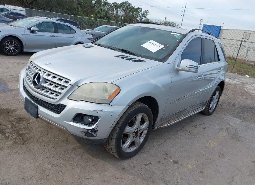 Photo 2 of 2011 Mercedes-benz Ml 350 (VIN 4JGBB5GBXBA717750)