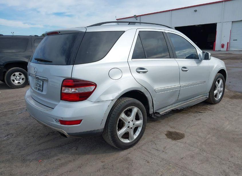 Photo 4 of 2011 Mercedes-benz Ml 350 (VIN 4JGBB5GBXBA717750)