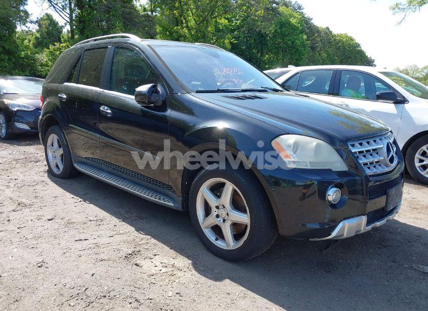 2009 Mercedes-benz Ml 550 4MATIC (VIN 4JGBB72E09A519136) main photo