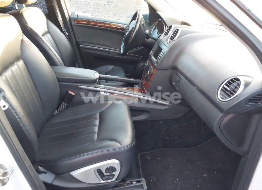 Photo 5 of 2008 Mercedes-benz Ml 550 4MATIC (VIN 4JGBB72E18A349853)