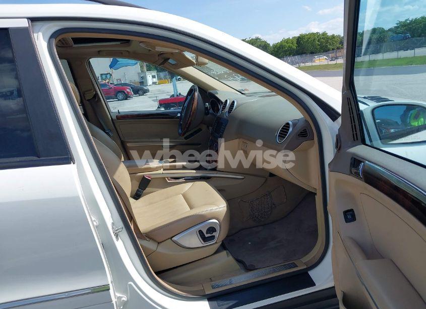 Photo 5 of 2008 Mercedes-benz Ml 550 4MATIC (VIN 4JGBB72E58A324969)