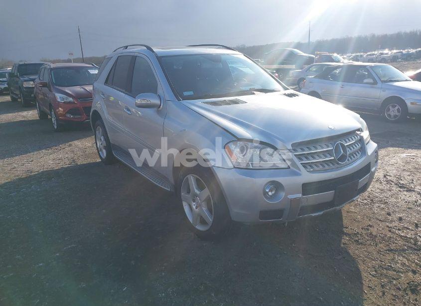 2008 Mercedes-benz Ml 550 4MATIC (VIN 4JGBB72E58A399316) main photo