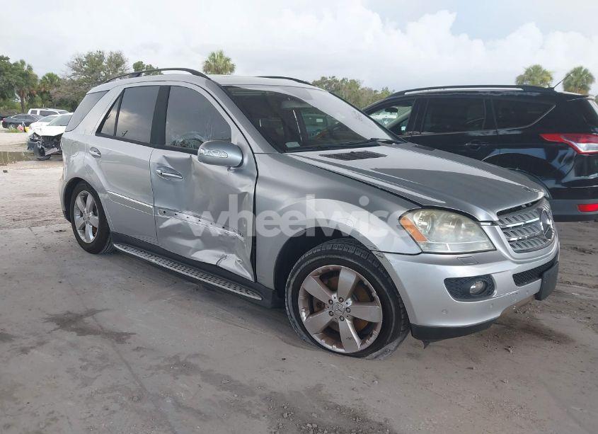 2006 Mercedes-benz Ml 500 4MATIC (VIN 4JGBB75E06A006024) main photo