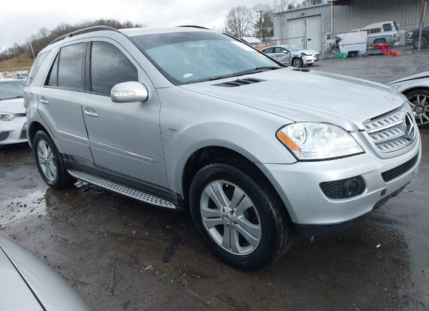 2006 Mercedes-benz Ml 500 4MATIC (VIN 4JGBB75E06A024250) main photo