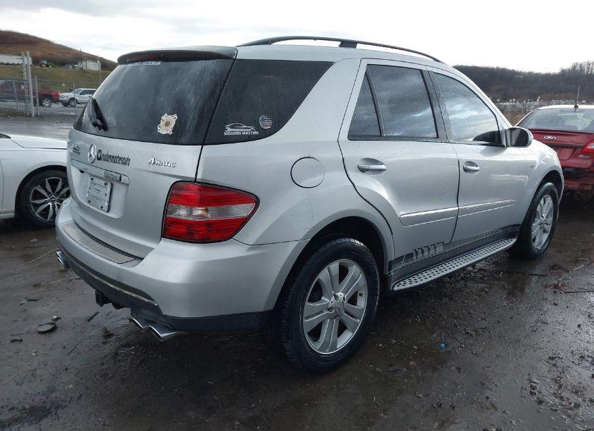 Photo 4 of 2006 Mercedes-benz Ml 500 4MATIC (VIN 4JGBB75E06A024250)