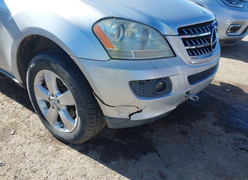 Photo 6 of 2006 Mercedes-benz Ml 500 4MATIC (VIN 4JGBB75E16A072727)