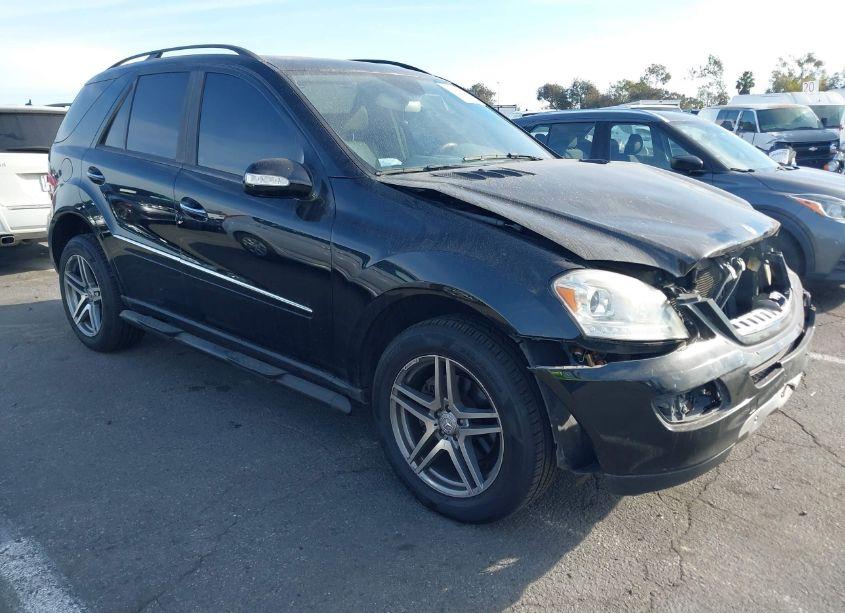 2006 Mercedes-benz Ml 500 4MATIC (VIN 4JGBB75E36A016031) main photo