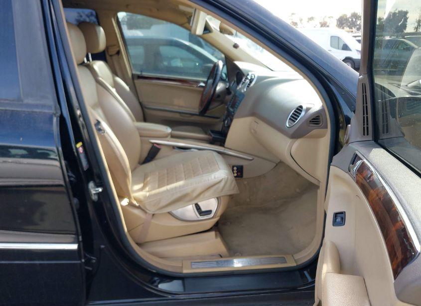 Photo 5 of 2006 Mercedes-benz Ml 500 4MATIC (VIN 4JGBB75E36A016031)