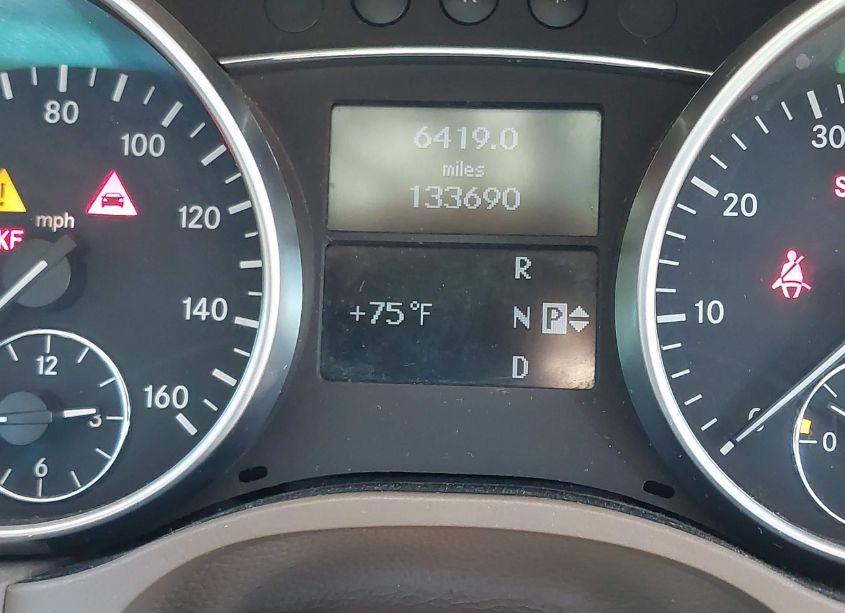 Photo 7 of 2006 Mercedes-benz Ml 500 4MATIC (VIN 4JGBB75E36A016031)