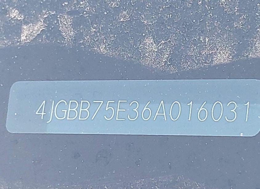 Photo 9 of 2006 Mercedes-benz Ml 500 4MATIC (VIN 4JGBB75E36A016031)