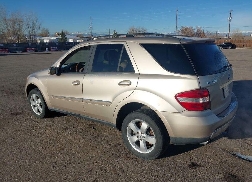Photo 3 of 2006 Mercedes-benz Ml 500 4MATIC (VIN 4JGBB75E46A055999)