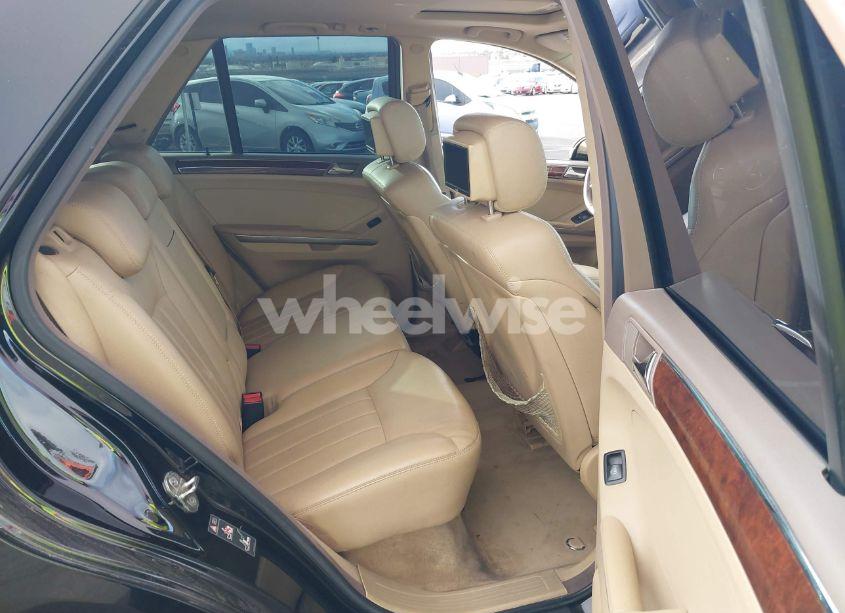 Photo 8 of 2006 Mercedes-benz Ml 500 4MATIC (VIN 4JGBB75E86A015022)