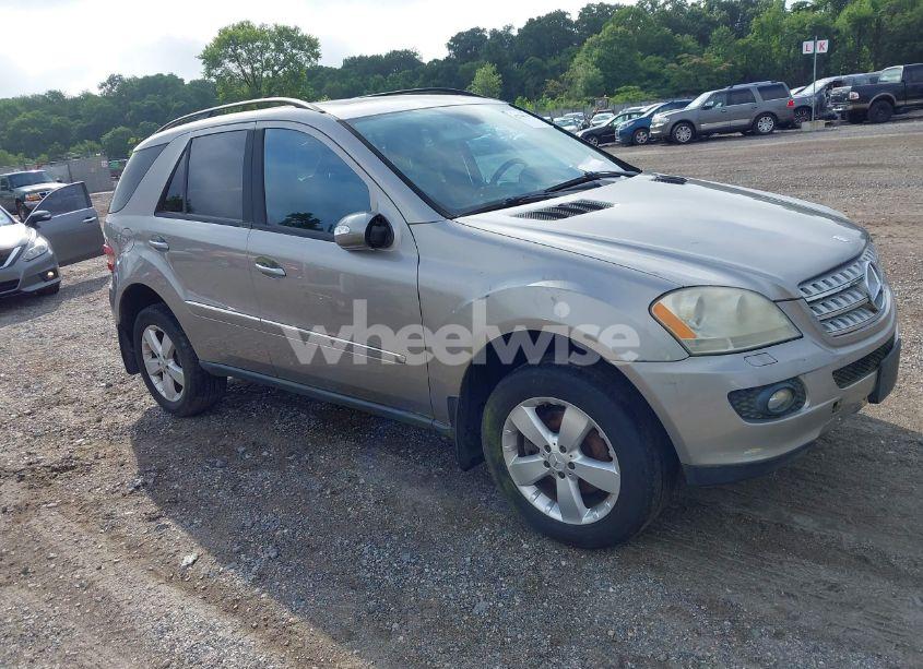 2006 Mercedes-benz Ml 500 4MATIC (VIN 4JGBB75EX6A024238) main photo