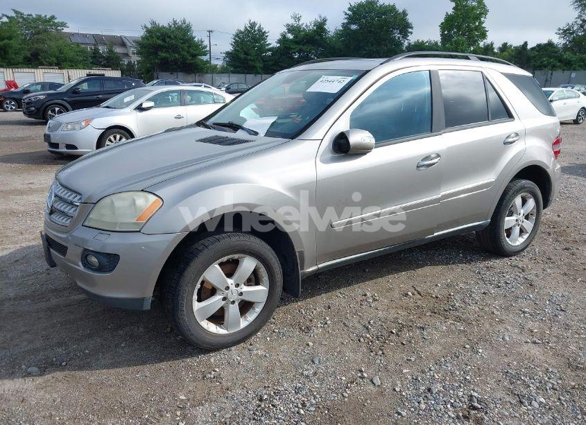 Photo 2 of 2006 Mercedes-benz Ml 500 4MATIC (VIN 4JGBB75EX6A024238)