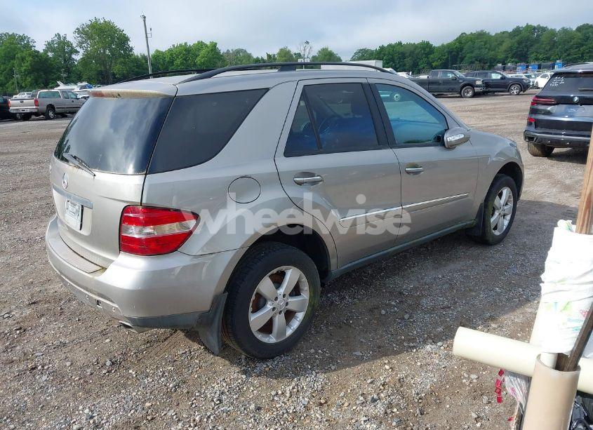Photo 4 of 2006 Mercedes-benz Ml 500 4MATIC (VIN 4JGBB75EX6A024238)