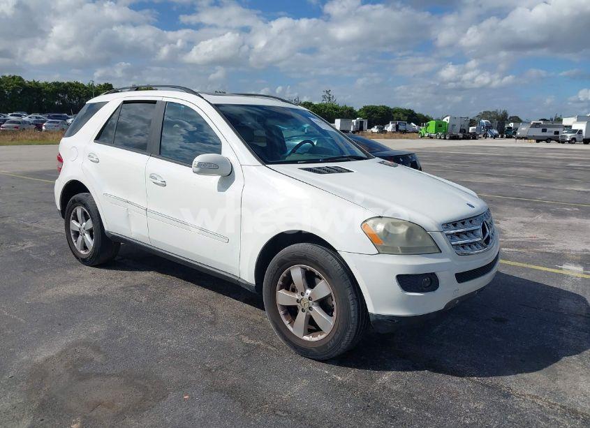 2006 Mercedes-benz Ml 500 4MATIC (VIN 4JGBB75EX6A060009) main photo