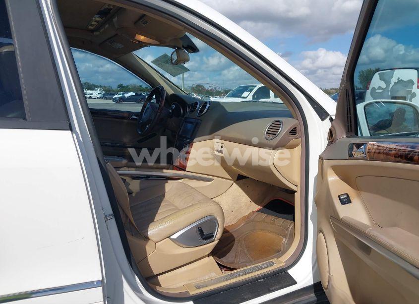 Photo 5 of 2006 Mercedes-benz Ml 500 4MATIC (VIN 4JGBB75EX6A060009)