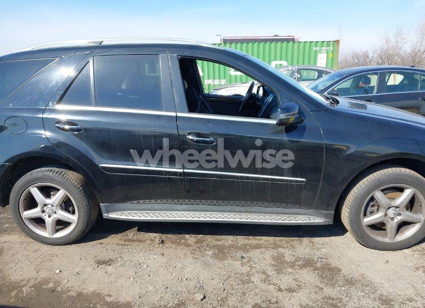 Photo 13 of 2011 Mercedes-benz Ml 550 4MATIC (VIN 4JGBB7CB1BA636105)