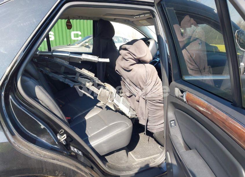 Photo 8 of 2011 Mercedes-benz Ml 550 4MATIC (VIN 4JGBB7CB1BA636105)