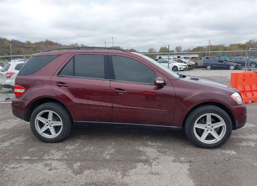 Photo 13 of 2007 Mercedes-benz Ml 350 4MATIC (VIN 4JGBB86E17A209722)