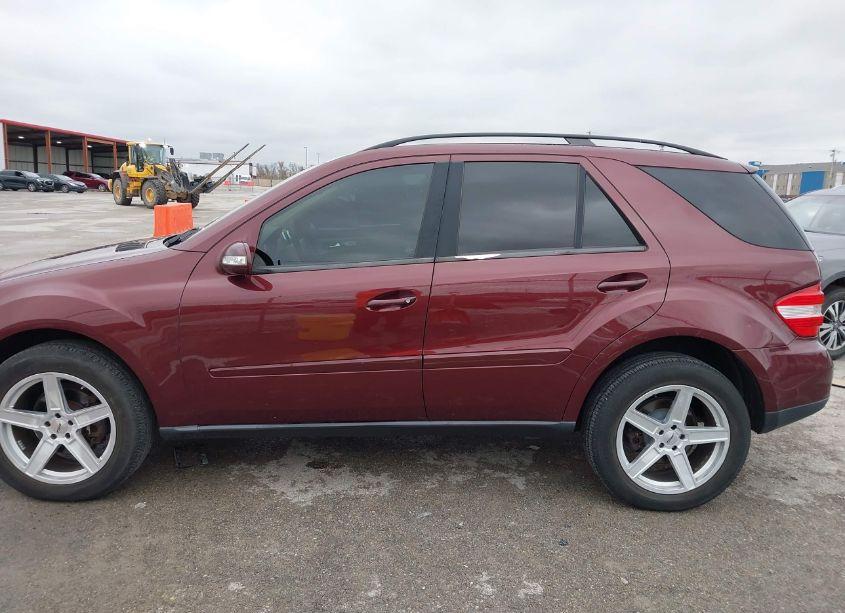 Photo 14 of 2007 Mercedes-benz Ml 350 4MATIC (VIN 4JGBB86E17A209722)