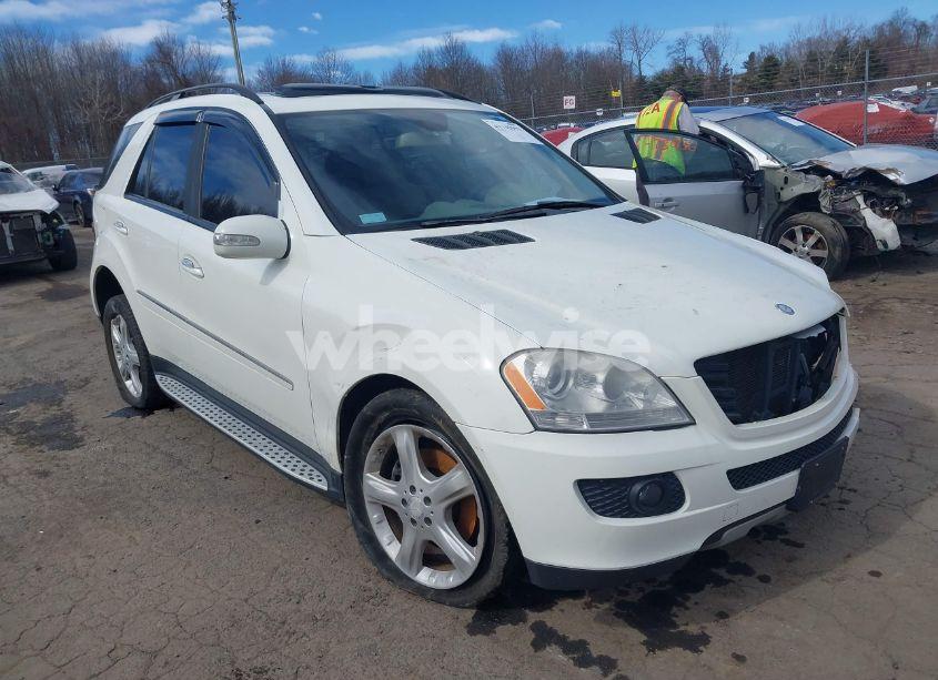 2008 Mercedes-benz Ml 350 4MATIC (VIN 4JGBB86E18A302922) main photo