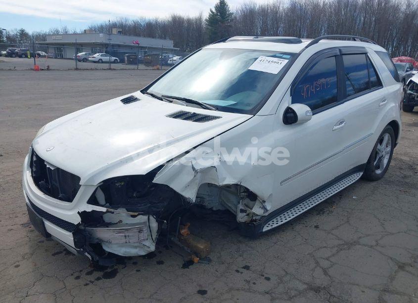 Photo 2 of 2008 Mercedes-benz Ml 350 4MATIC (VIN 4JGBB86E18A302922)