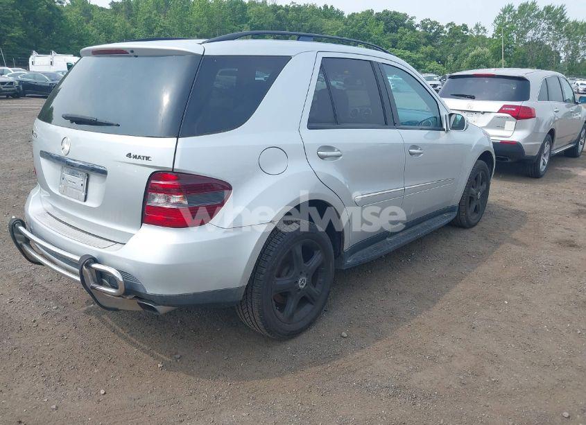 Photo 4 of 2008 Mercedes-benz Ml 350 4MATIC (VIN 4JGBB86E18A328811)
