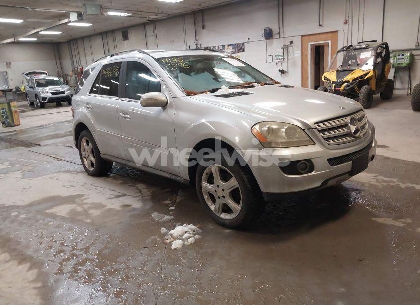 2008 Mercedes-benz Ml 350 4MATIC (VIN 4JGBB86E18A373392) main photo