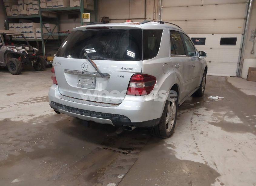 Photo 4 of 2008 Mercedes-benz Ml 350 4MATIC (VIN 4JGBB86E18A373392)