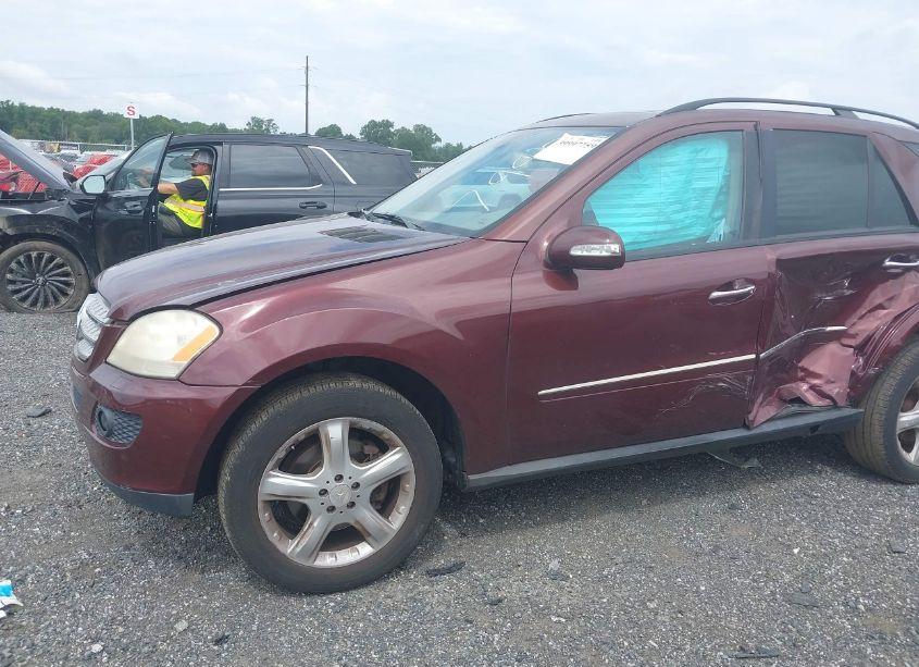 Photo 14 of 2008 Mercedes-benz Ml 350 4MATIC (VIN 4JGBB86E18A417990)