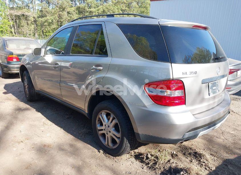 Photo 3 of 2006 Mercedes-benz Ml 350 4MATIC (VIN 4JGBB86E26A127156)