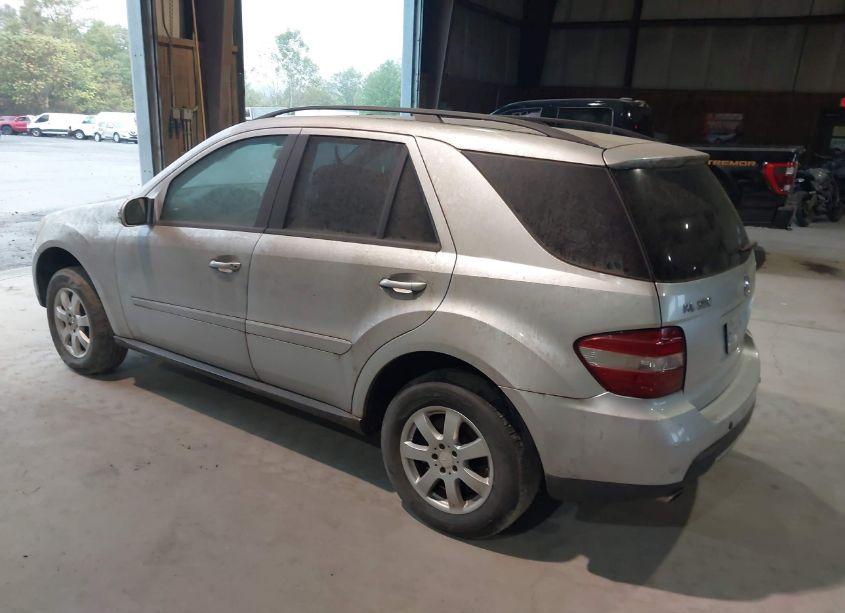 Photo 3 of 2006 Mercedes-benz Ml 350 4MATIC (VIN 4JGBB86E36A016051)