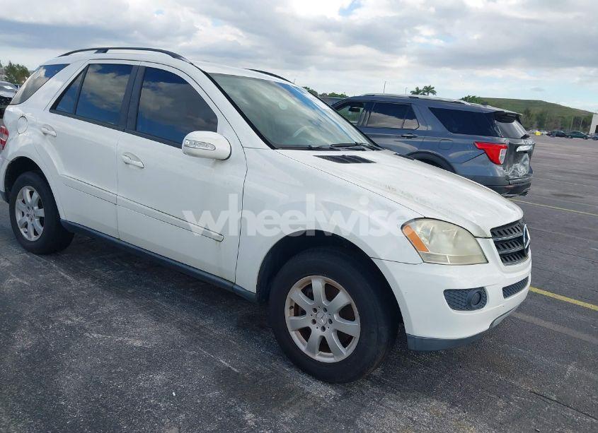 2006 Mercedes-benz Ml 350 4MATIC (VIN 4JGBB86E36A066562) main photo